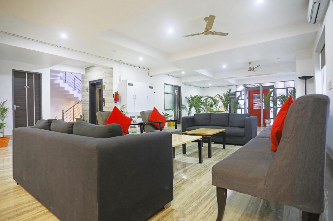 Super Townhouse Cloud Bay, Near Genpact, Sector-69, Gurgaon Ξενοδοχείο Εξωτερικό φωτογραφία