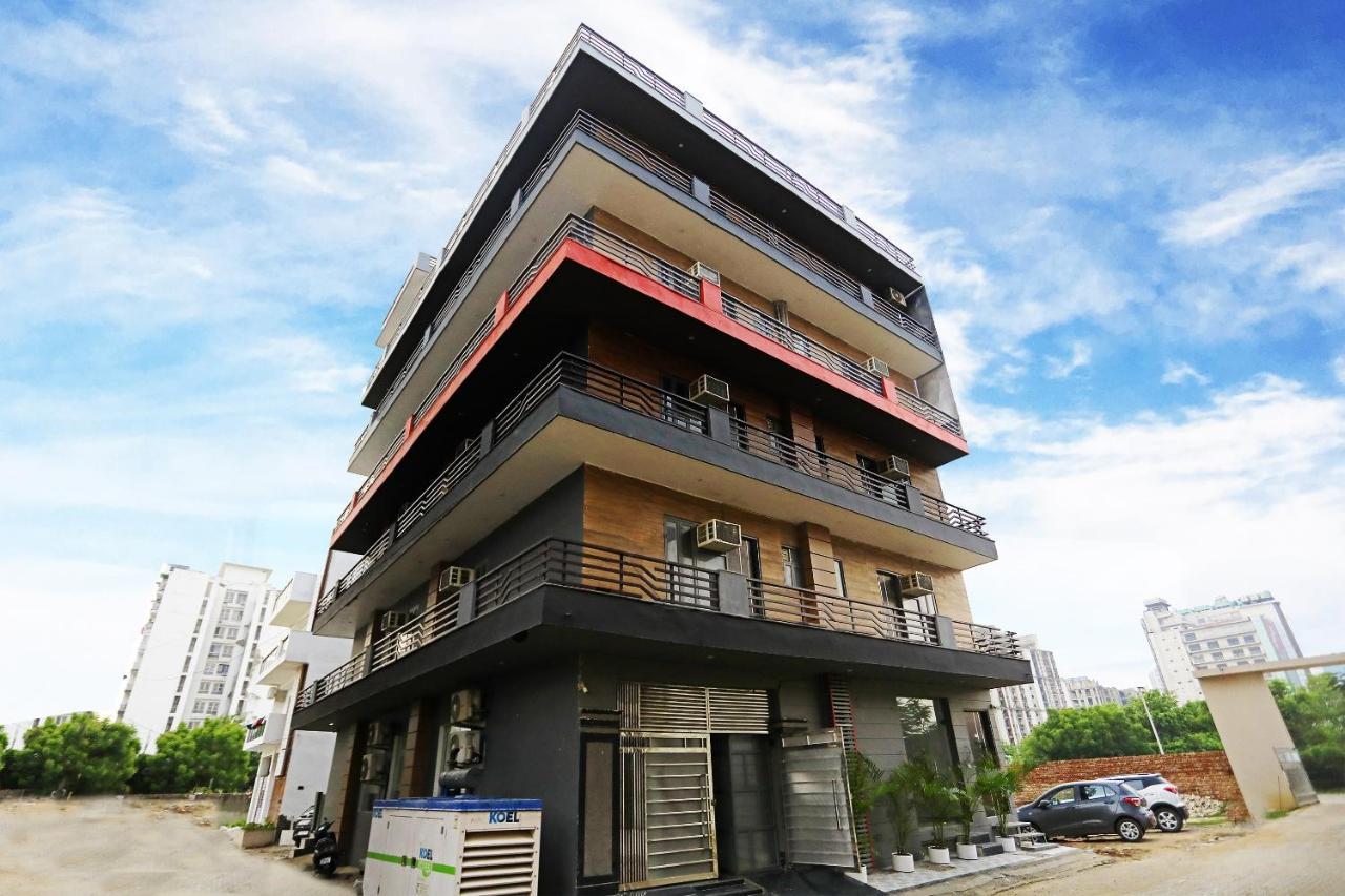 Super Townhouse Cloud Bay, Near Genpact, Sector-69, Gurgaon Ξενοδοχείο Εξωτερικό φωτογραφία