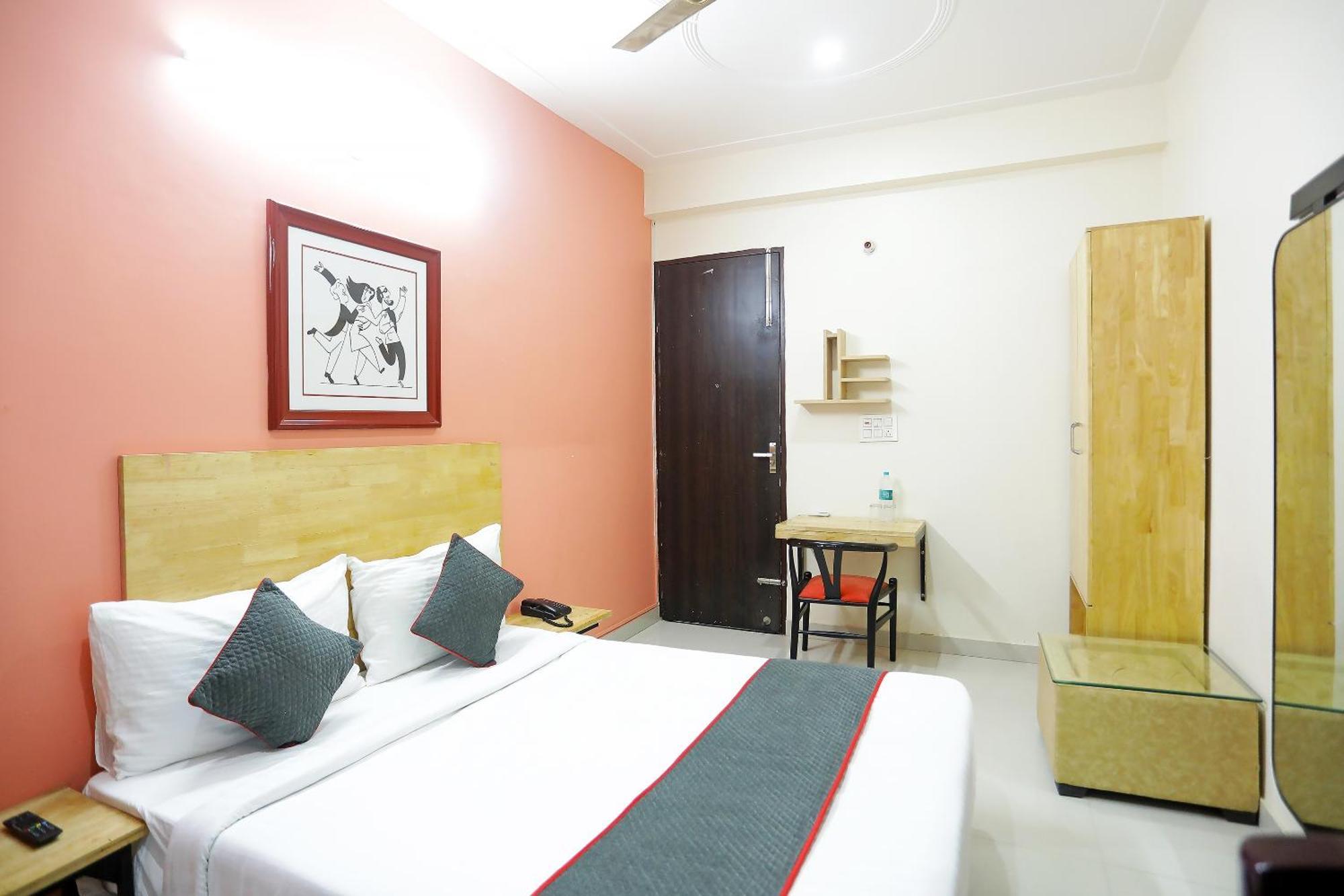 Super Townhouse Cloud Bay, Near Genpact, Sector-69, Gurgaon Ξενοδοχείο Εξωτερικό φωτογραφία