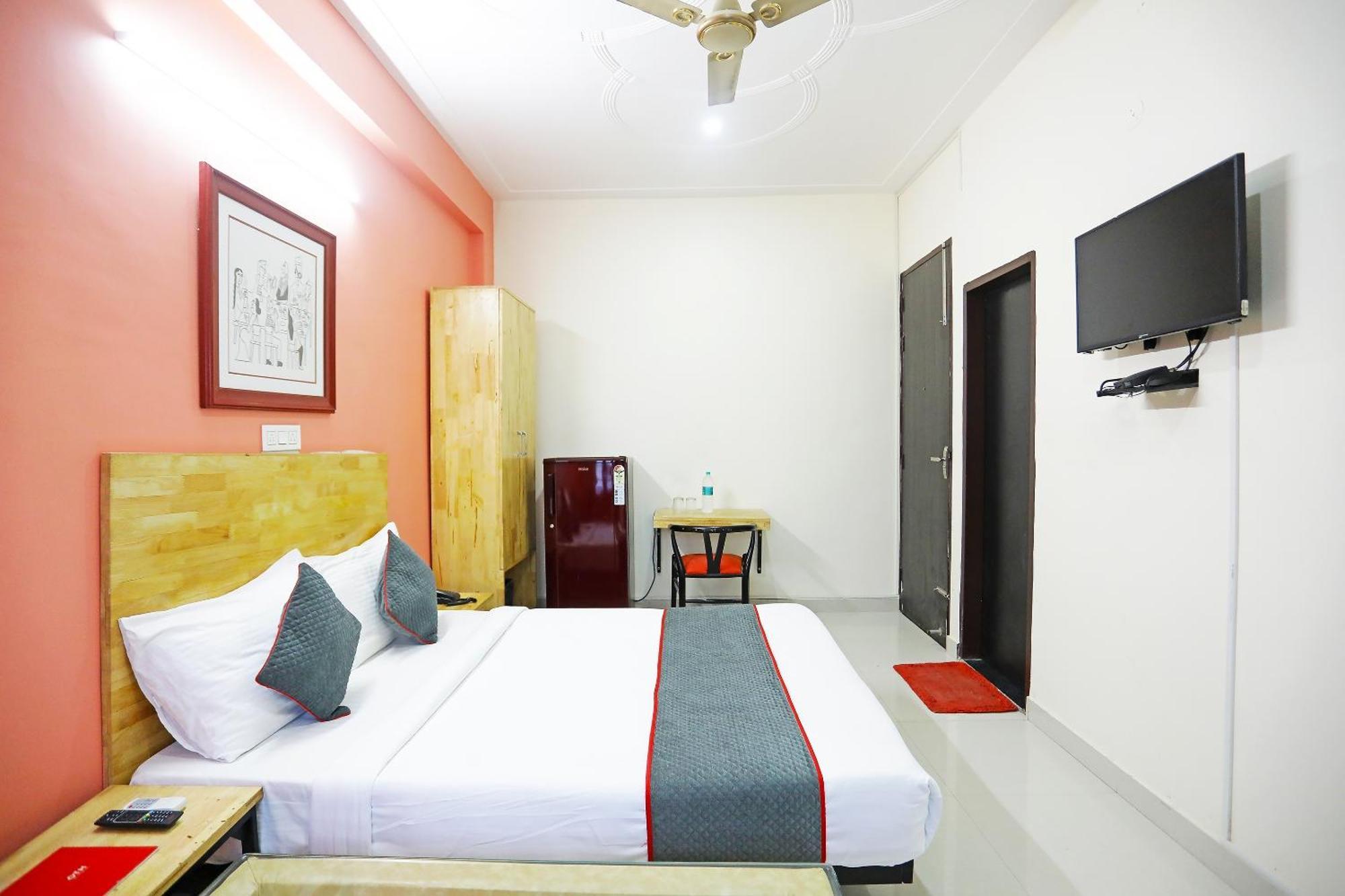 Super Townhouse Cloud Bay, Near Genpact, Sector-69, Gurgaon Ξενοδοχείο Εξωτερικό φωτογραφία