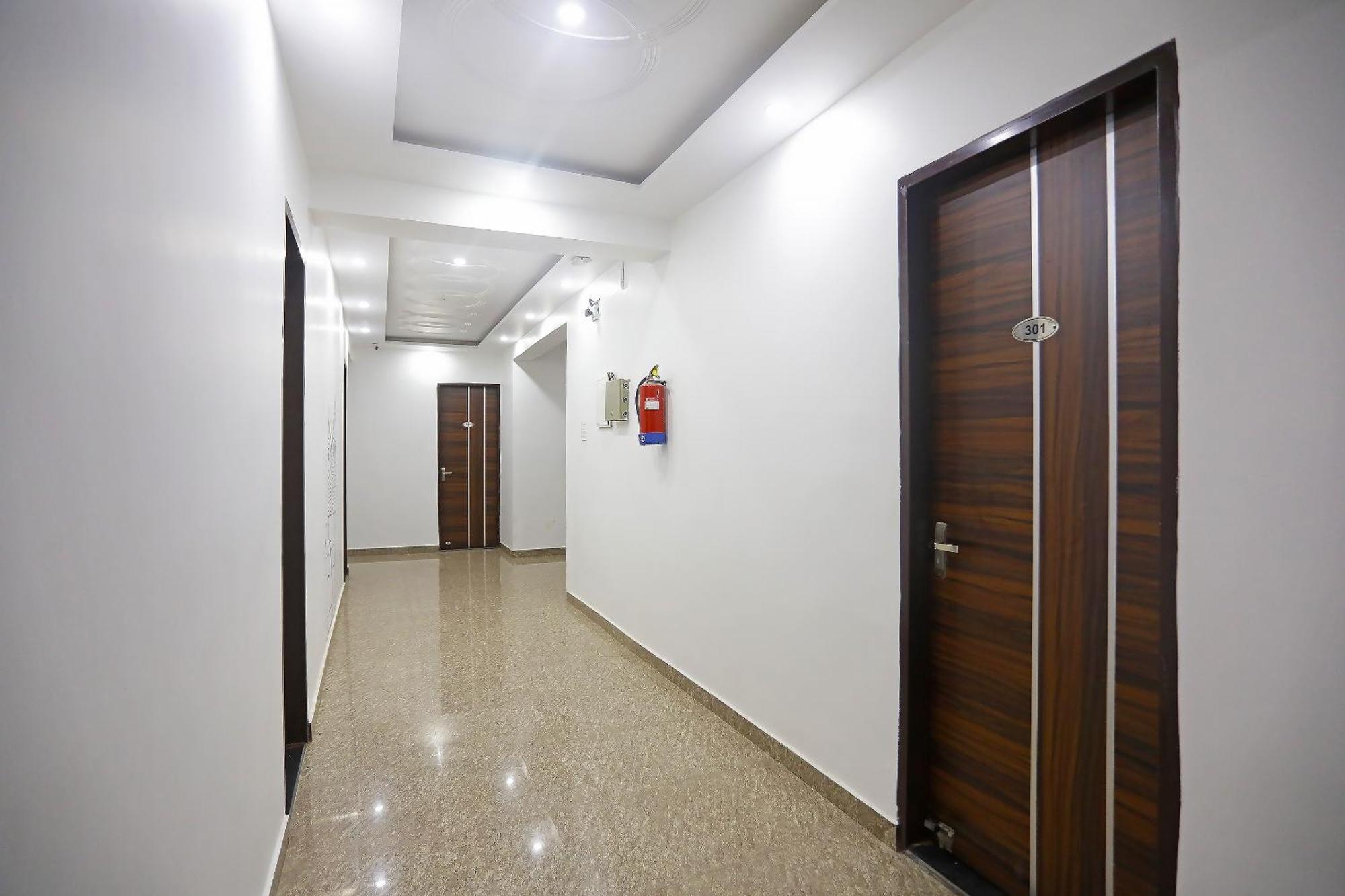 Super Townhouse Cloud Bay, Near Genpact, Sector-69, Gurgaon Ξενοδοχείο Εξωτερικό φωτογραφία
