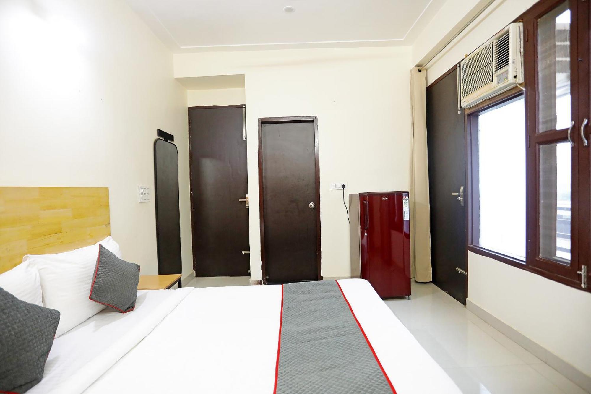 Super Townhouse Cloud Bay, Near Genpact, Sector-69, Gurgaon Ξενοδοχείο Εξωτερικό φωτογραφία