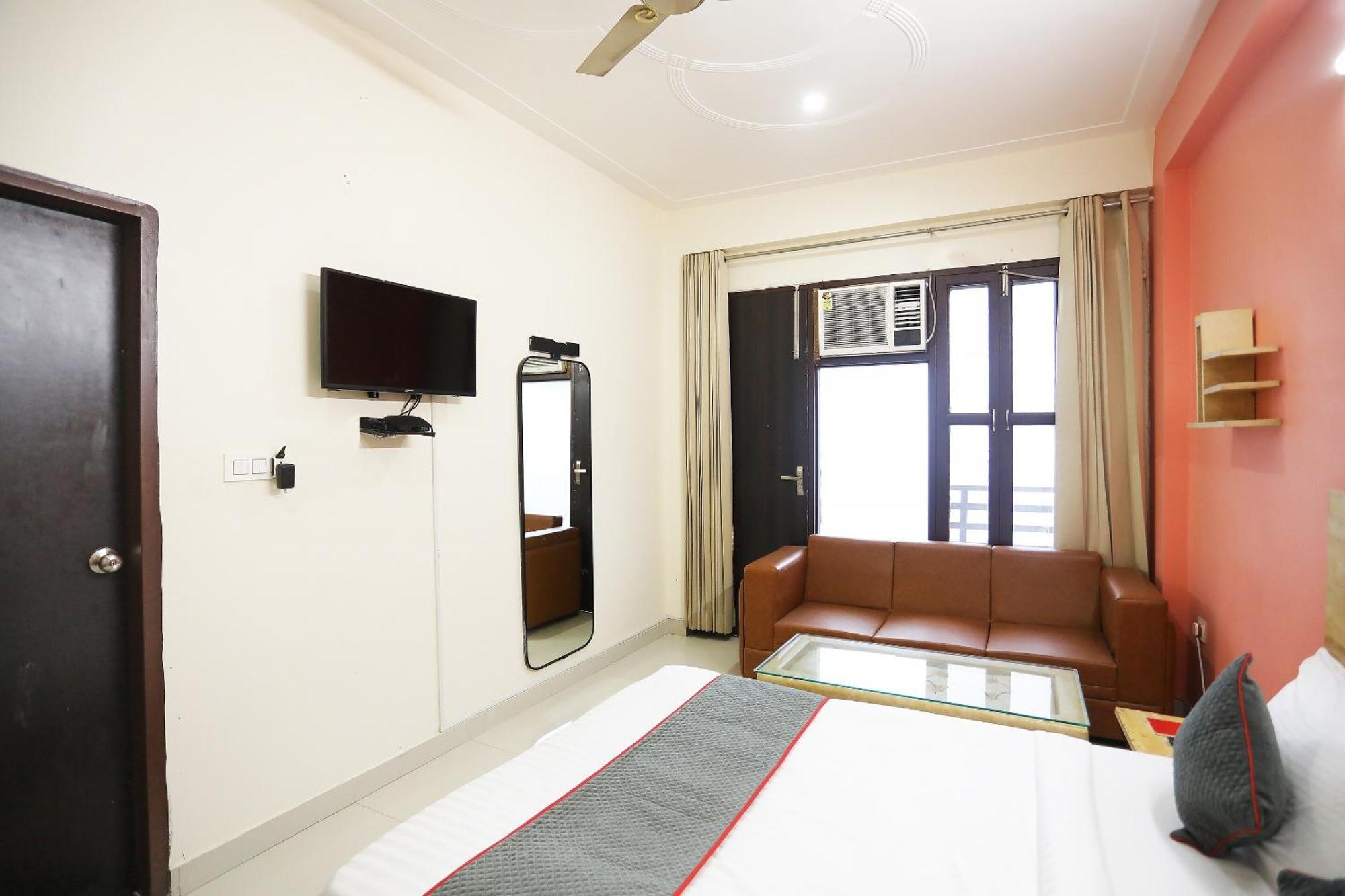 Super Townhouse Cloud Bay, Near Genpact, Sector-69, Gurgaon Ξενοδοχείο Εξωτερικό φωτογραφία