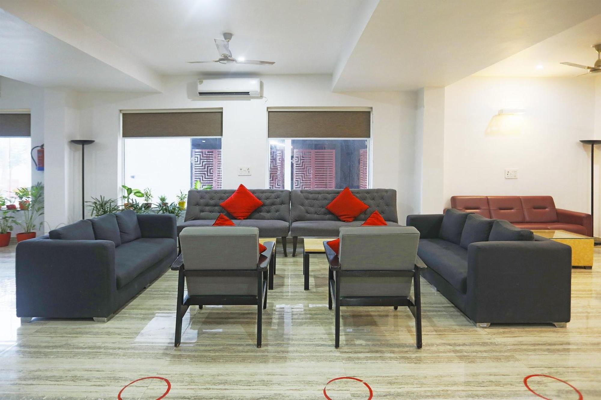 Super Townhouse Cloud Bay, Near Genpact, Sector-69, Gurgaon Ξενοδοχείο Εξωτερικό φωτογραφία