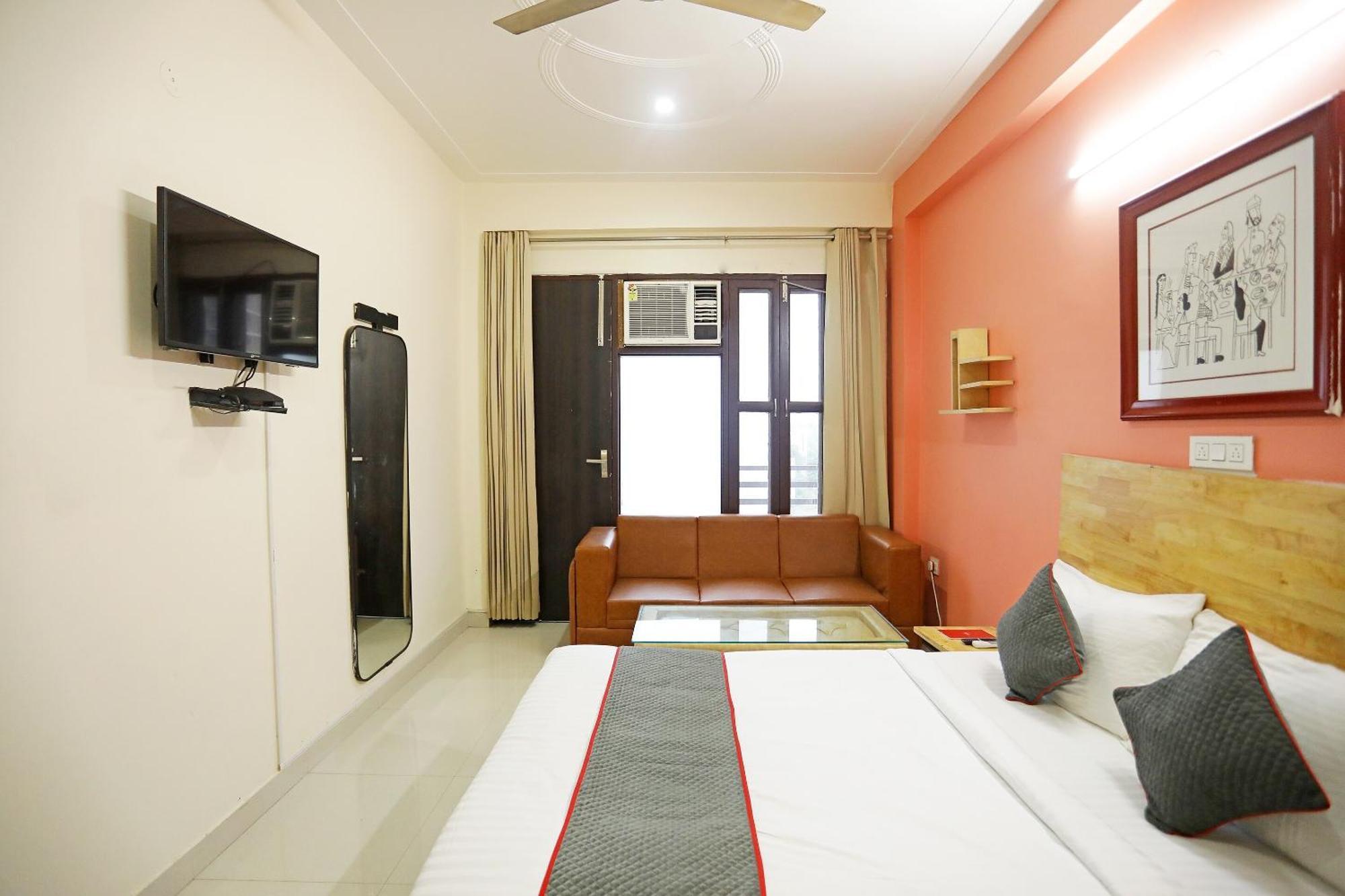 Super Townhouse Cloud Bay, Near Genpact, Sector-69, Gurgaon Ξενοδοχείο Εξωτερικό φωτογραφία