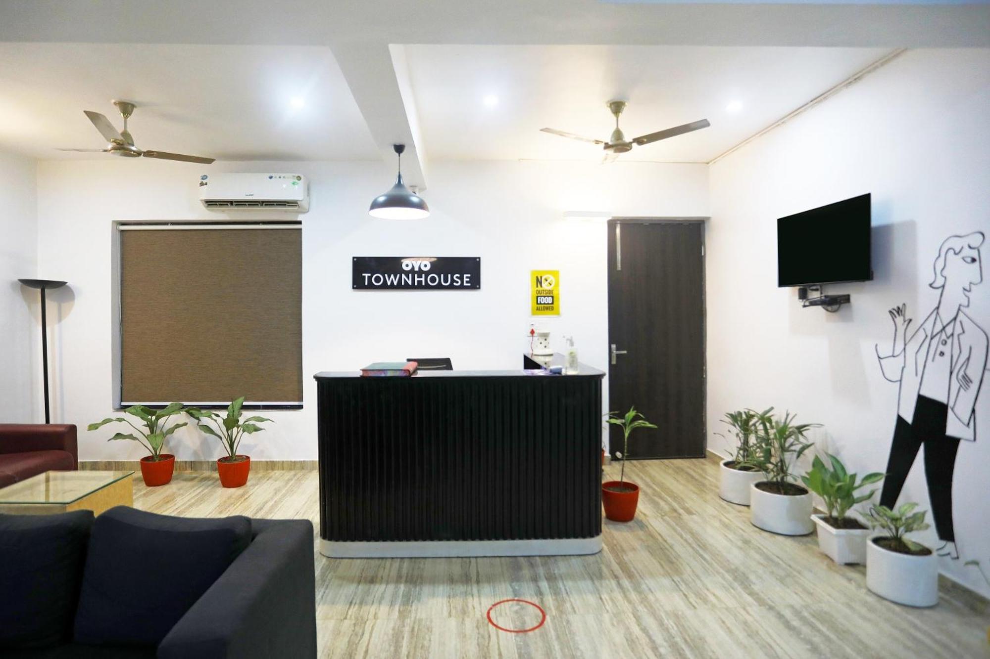 Super Townhouse Cloud Bay, Near Genpact, Sector-69, Gurgaon Ξενοδοχείο Εξωτερικό φωτογραφία