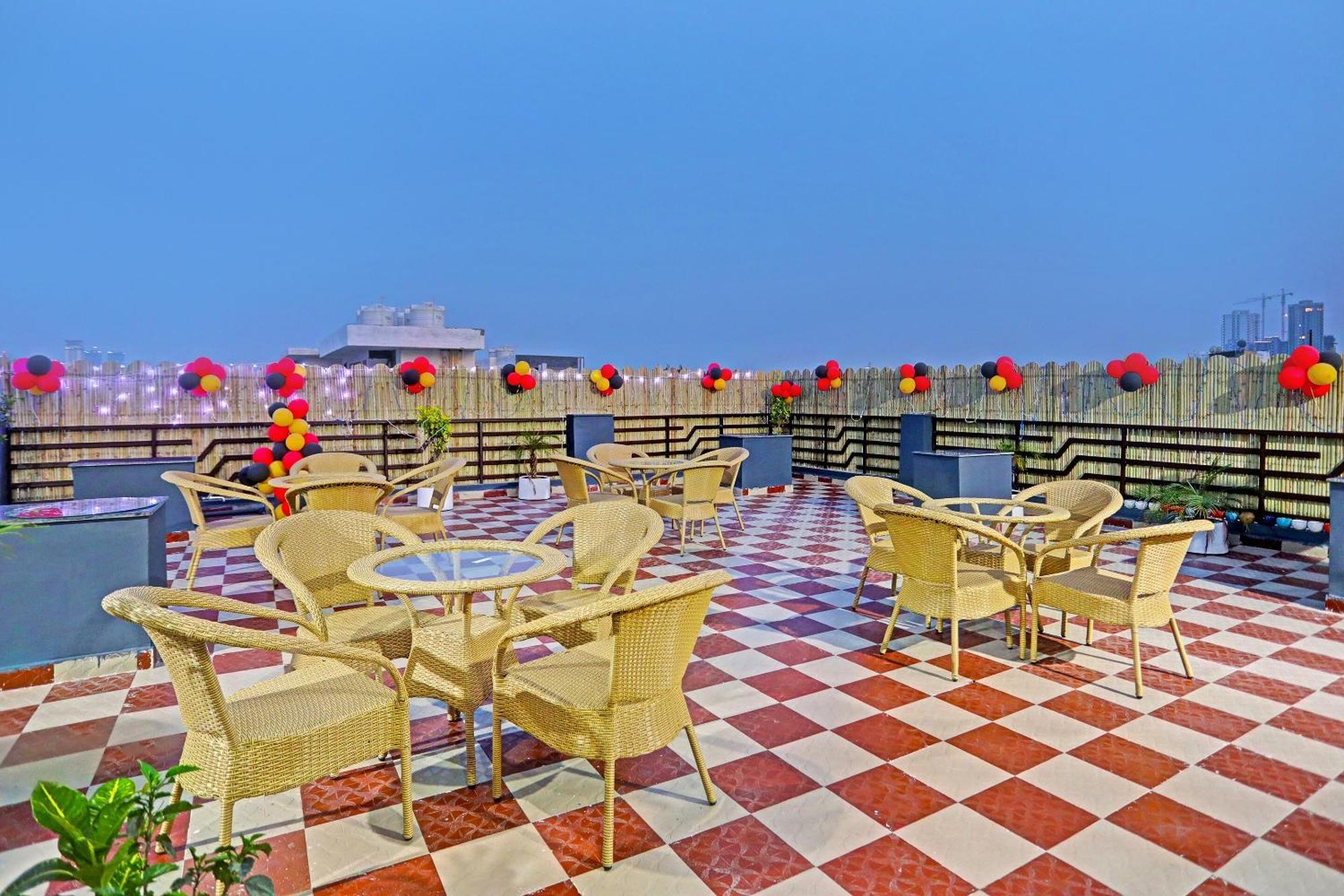 Super Townhouse Cloud Bay, Near Genpact, Sector-69, Gurgaon Ξενοδοχείο Εξωτερικό φωτογραφία