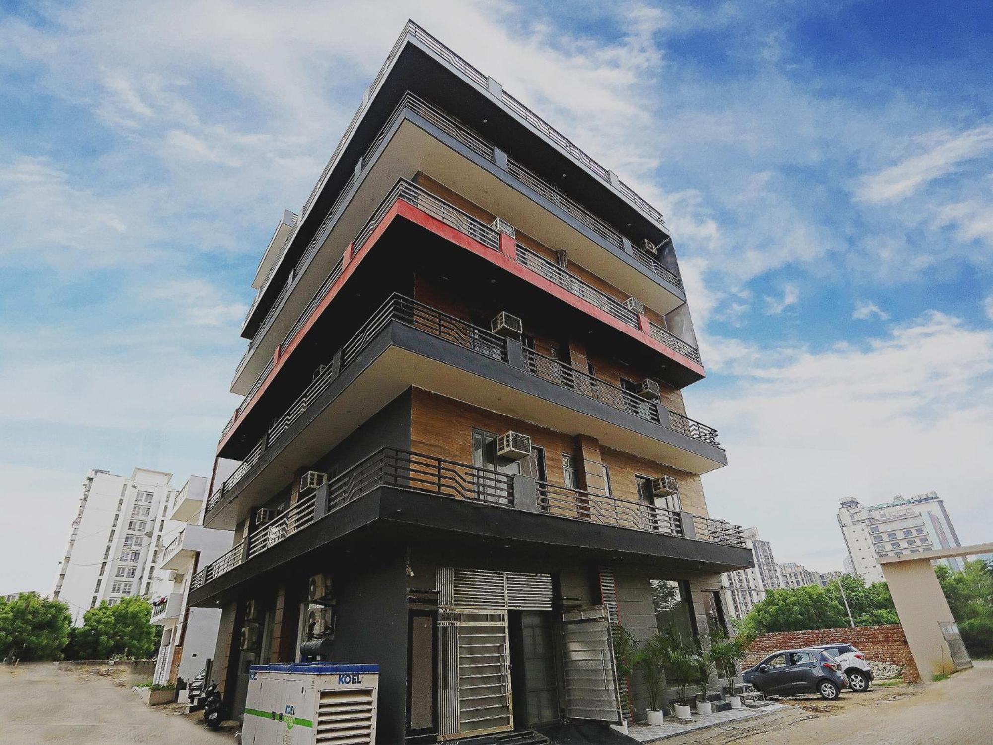 Super Townhouse Cloud Bay, Near Genpact, Sector-69, Gurgaon Ξενοδοχείο Εξωτερικό φωτογραφία
